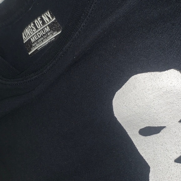 black shirt with ski mask - Picture 2 of 2